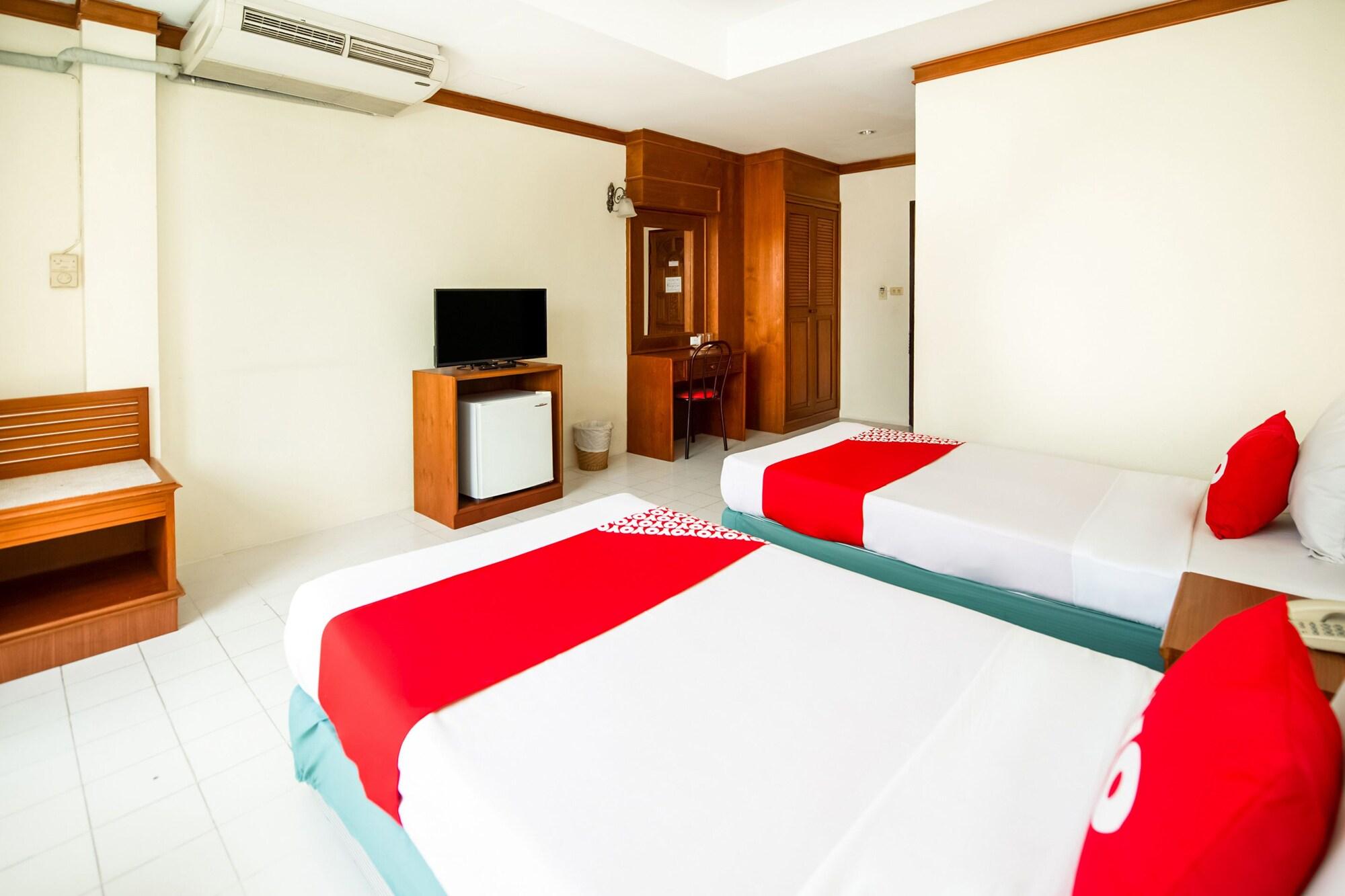 Oyo 320 Regent 2002 Guest House Phuket Exteriör bild