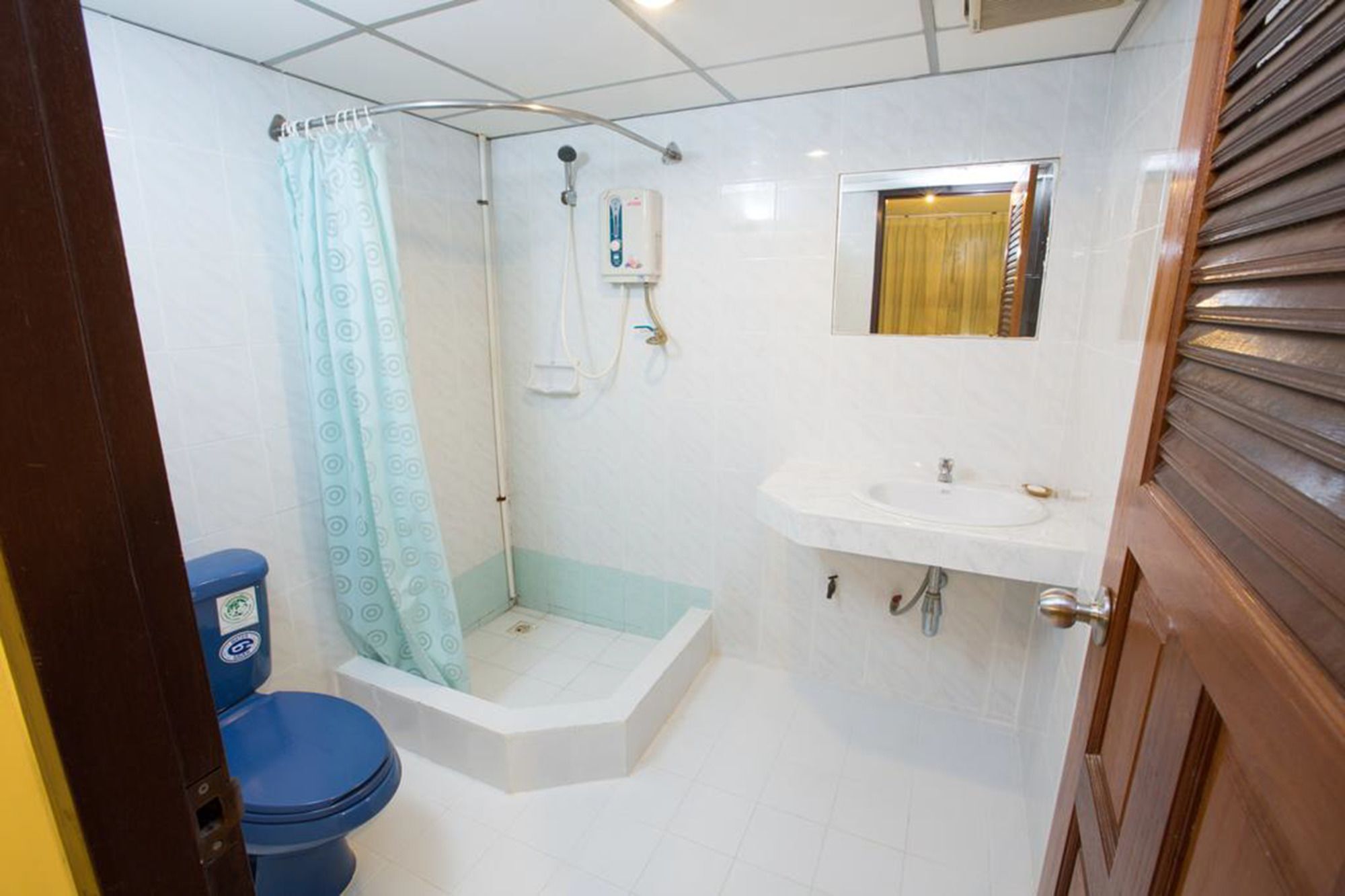 Oyo 320 Regent 2002 Guest House Phuket Exteriör bild